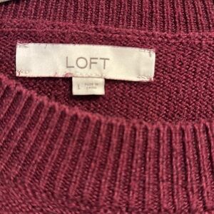 Ladies burgundy stripe Loft sweater with side buttons